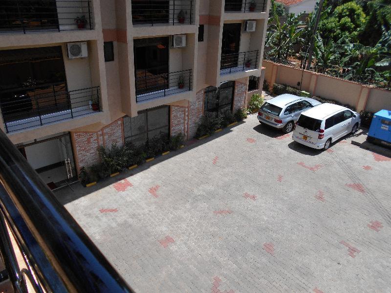 Marie'S Royale Hotel คัมพาลา ภายนอก รูปภาพ