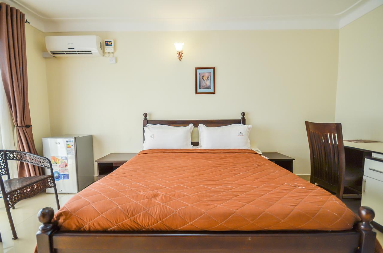 Marie'S Royale Hotel คัมพาลา ภายนอก รูปภาพ