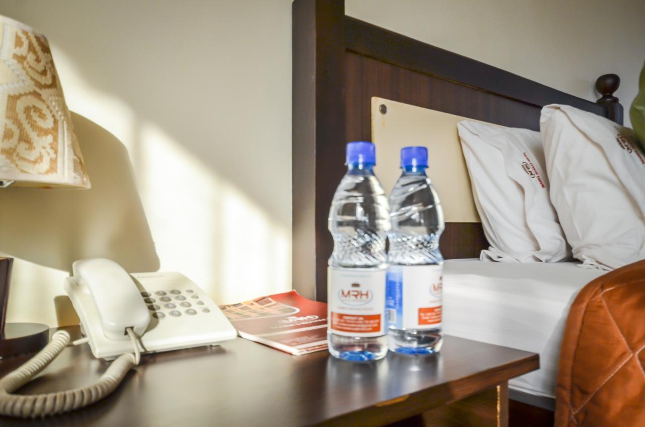 Marie'S Royale Hotel คัมพาลา ภายนอก รูปภาพ