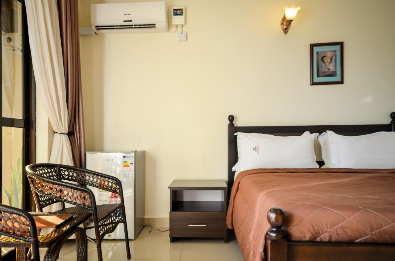 Marie'S Royale Hotel คัมพาลา ภายนอก รูปภาพ