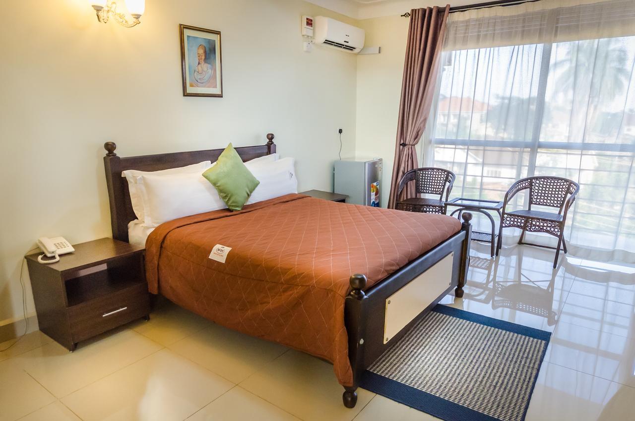 Marie'S Royale Hotel คัมพาลา ภายนอก รูปภาพ