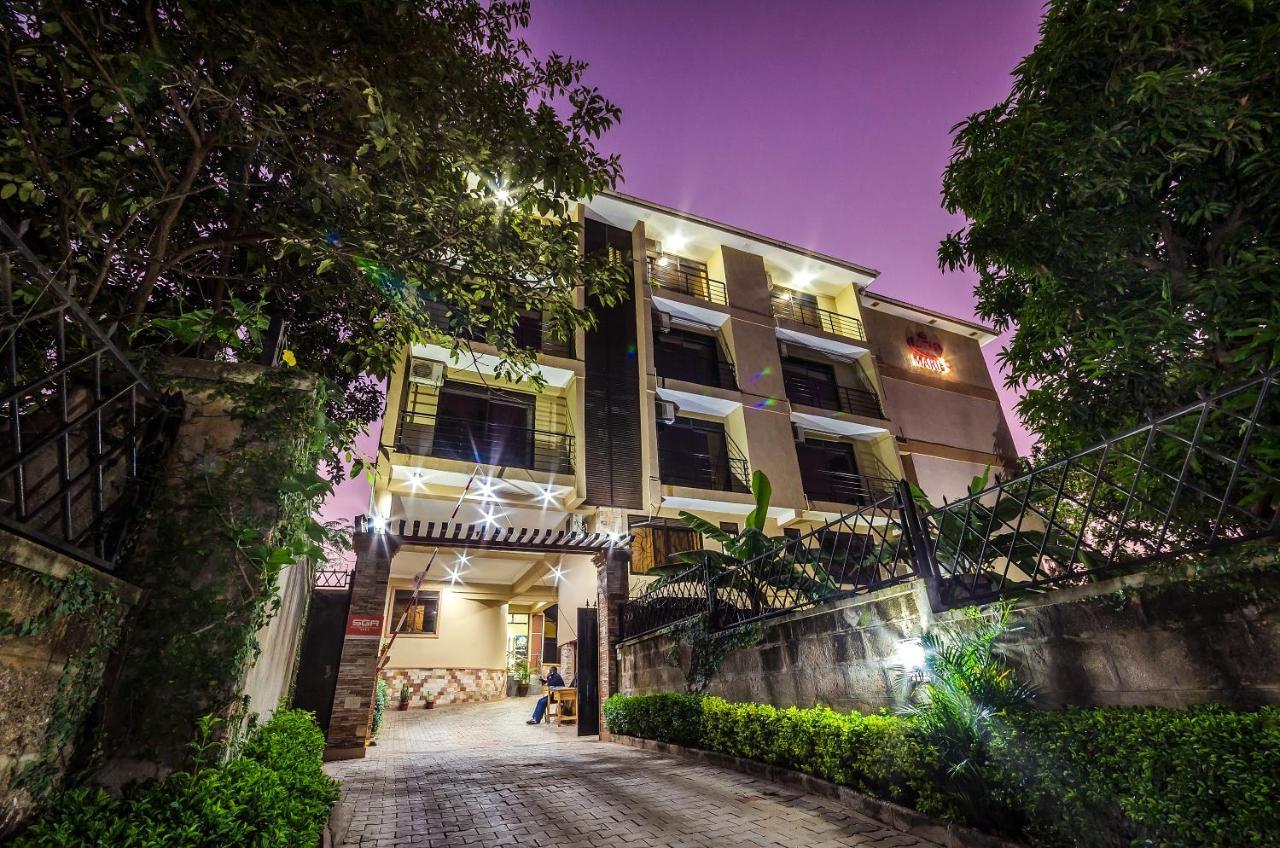 Marie'S Royale Hotel คัมพาลา ภายนอก รูปภาพ